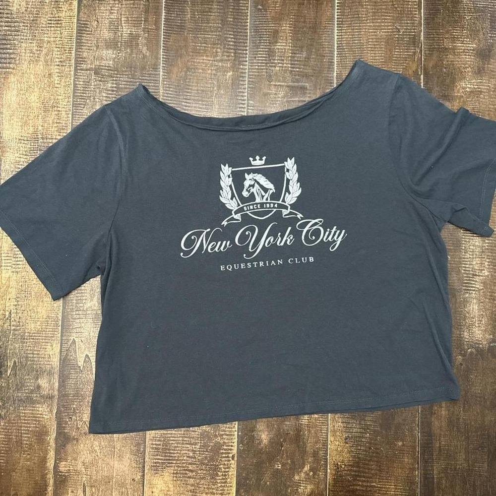 Wild Fable New York City Graphic off the shoulder Crop T shirt